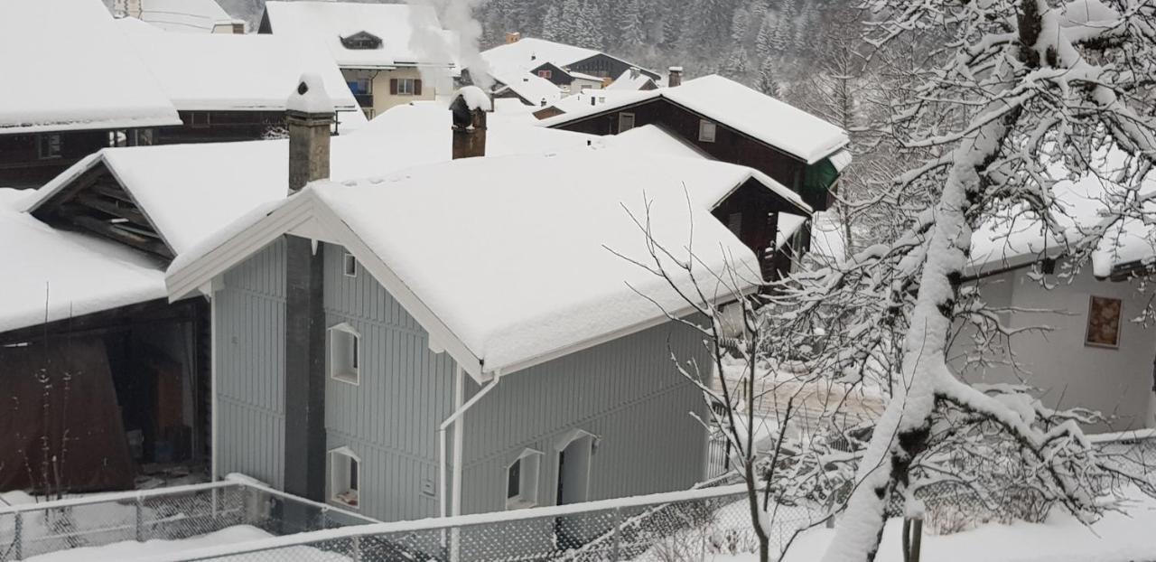 Casa Cuschina - Mit Sauna In Der Schoenen Surselva Dardin Exterior foto